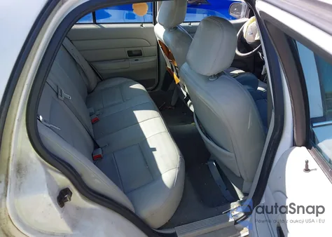 2004 Ford Crown Victoria Lx from USA, damaged, VIN 2FAFP74W14X130153